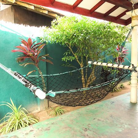 Private Beach House In Mirissa Exterior foto